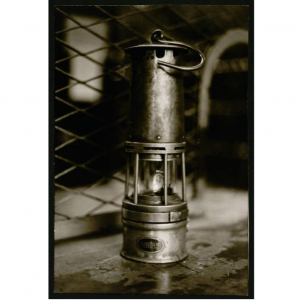 MAGNET NOIR ET BLANC LAMPE DE MINEUR